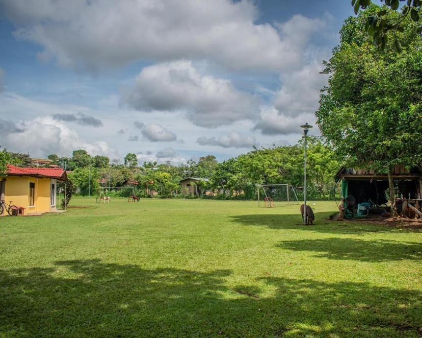 Linda Casa De Verano Con Amplias Zonas Verdes San Isidro De El General Kültér fotó