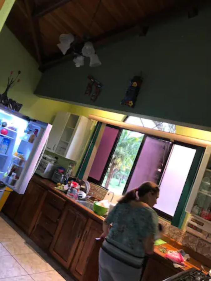 Linda Casa De Verano Con Amplias Zonas Verdes San Isidro De El General Kültér fotó