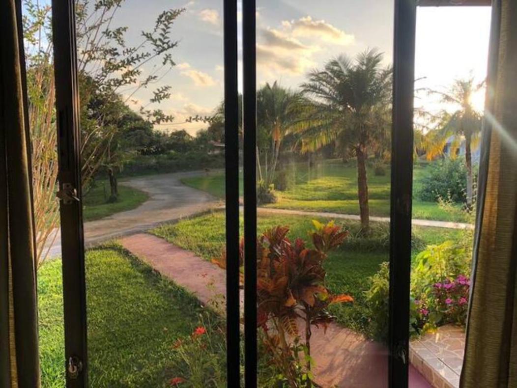 Linda Casa De Verano Con Amplias Zonas Verdes San Isidro De El General Kültér fotó